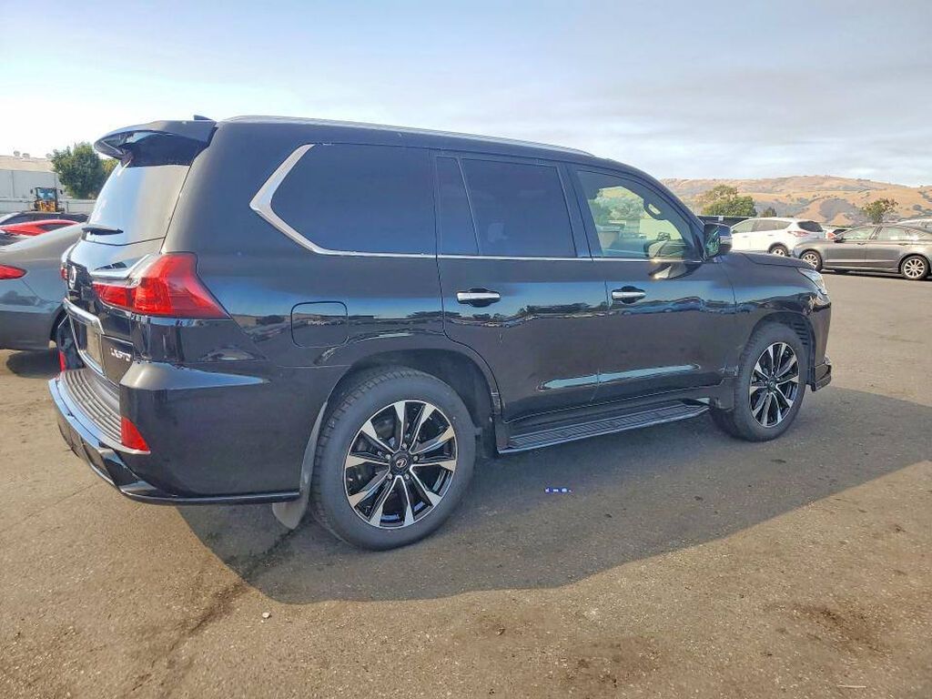 Lexus LX: 2021 г., 5.7 л, Автомат, Бензин: фото 4
