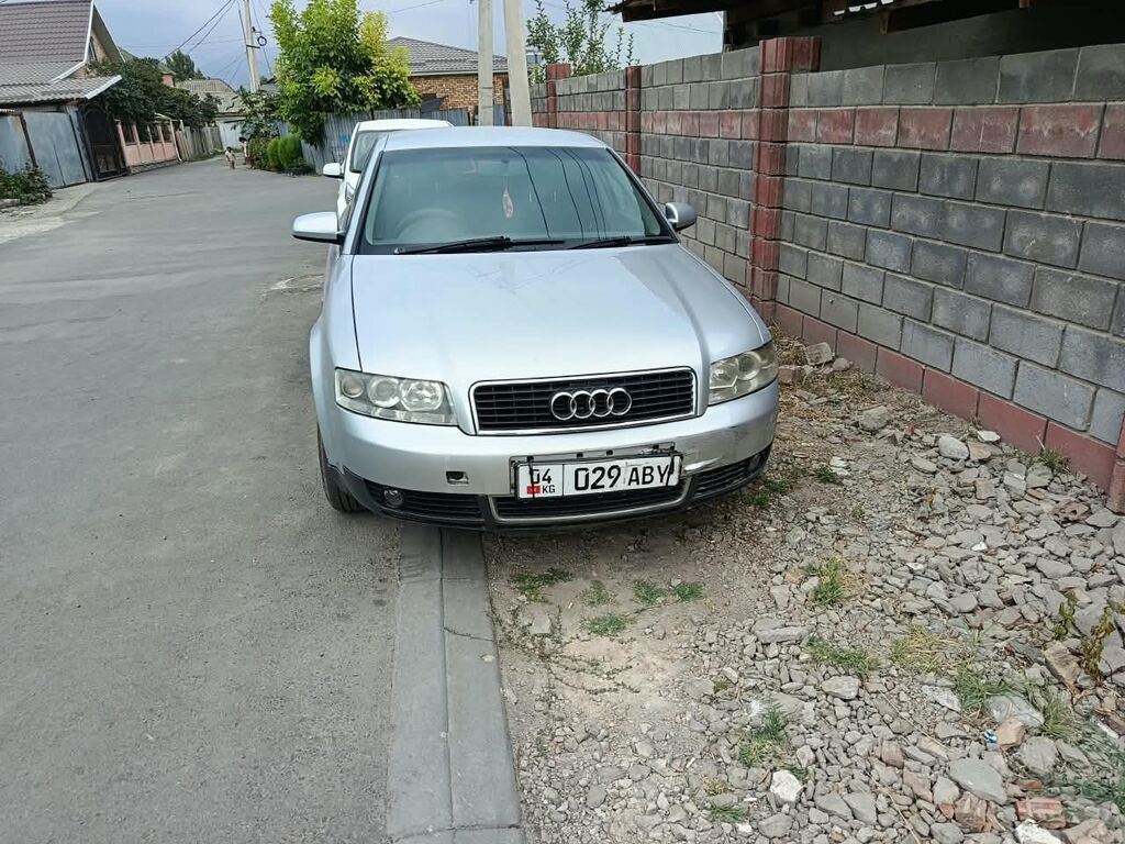 Audi A4: 2003 г., 2 л, Автомат, Бензин, Седан: фото 4