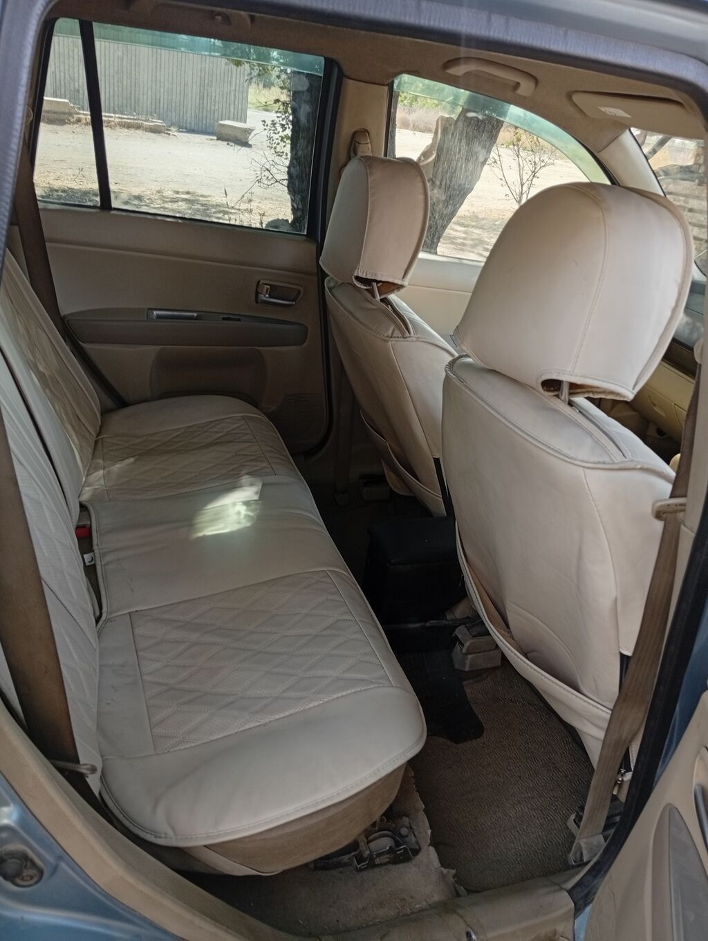 Mazda Demio: 2004 г., 1.3 л, Автомат, Хэтчбэк: фото 6