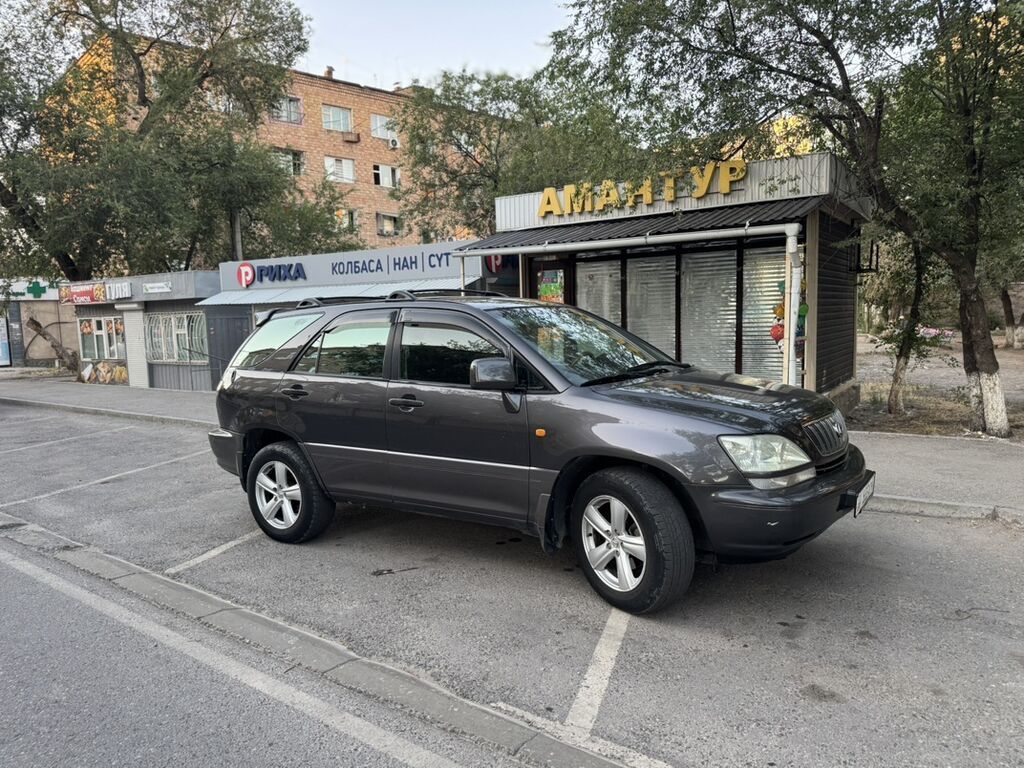 Lexus RX: 2001 г., 3 л, Автомат, Газ, Кроссовер: фото 4