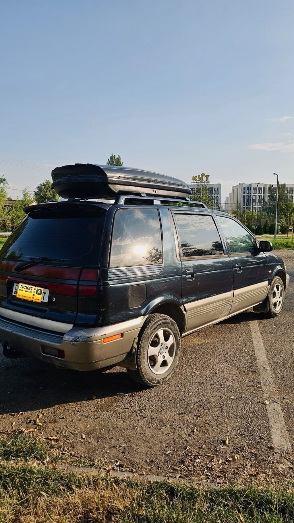 Hyundai Santamo: 2001 г., 2 л, Механика, Бензин, Минивэн: фото 3