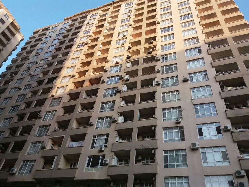Gənclikdə 2 otaqlı yeni tikili mənzil kirayə verilir, 84 m², 750 AZN/ay, şəkil 2 / 12