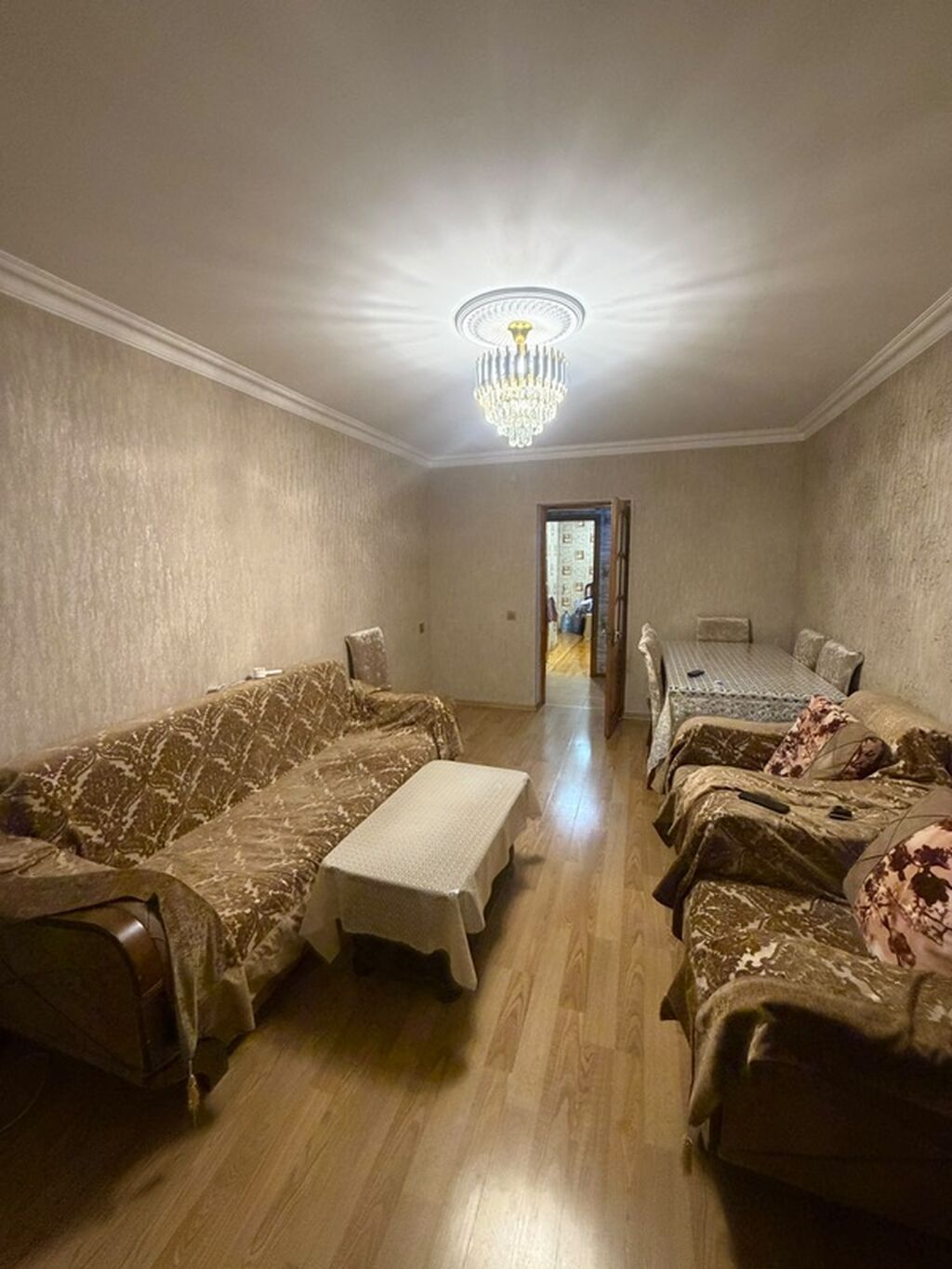 Bakı, Bakıxanov qəs., 3 otaqlı, Köhnə tikili, 76 kv. m