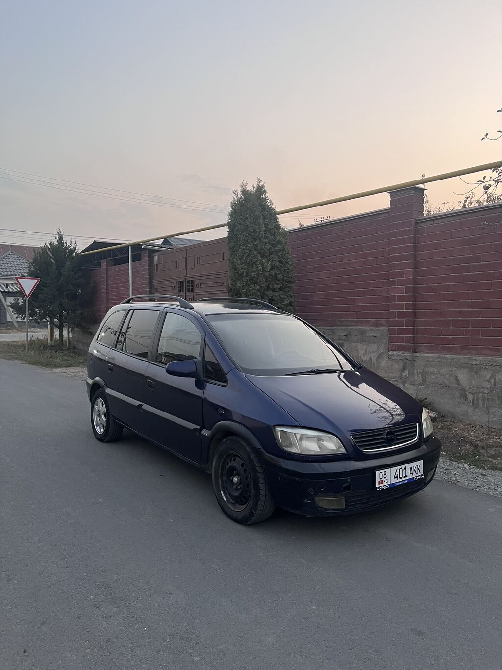 Opel Zafira: 2001 г., 1.8 л, Автомат, Бензин, Минивэн: фото 2