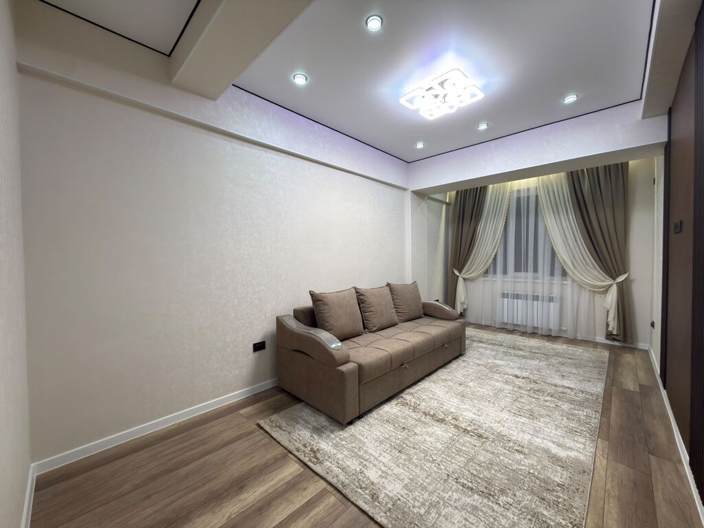 1 комната, 43 м², Пишпек Элитка, 10 этаж, Дизайнерский ремонт: фото 1