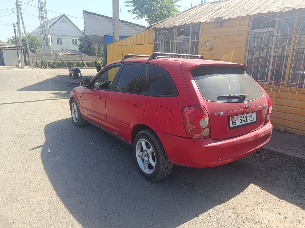 Mazda Familia: 2003 г., 1.5 л, Механика, Бензин, Универсал: фото 2