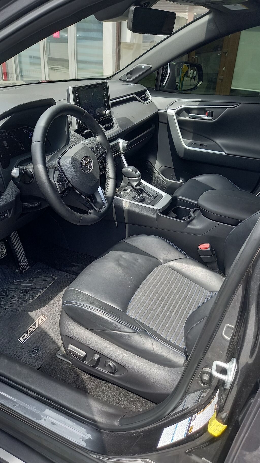 Toyota RAV4: 2019 г., 2.5 л, Вариатор, Гибрид, Кроссовер: фото 6