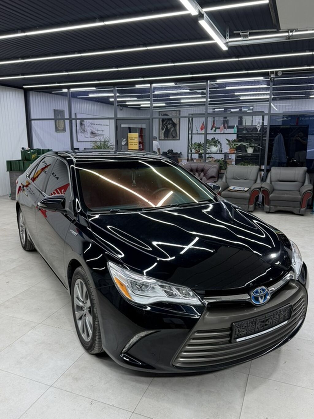 Toyota Camry: 2016 г., 2.5 л, Вариатор, Гибрид, Седан: фото 3