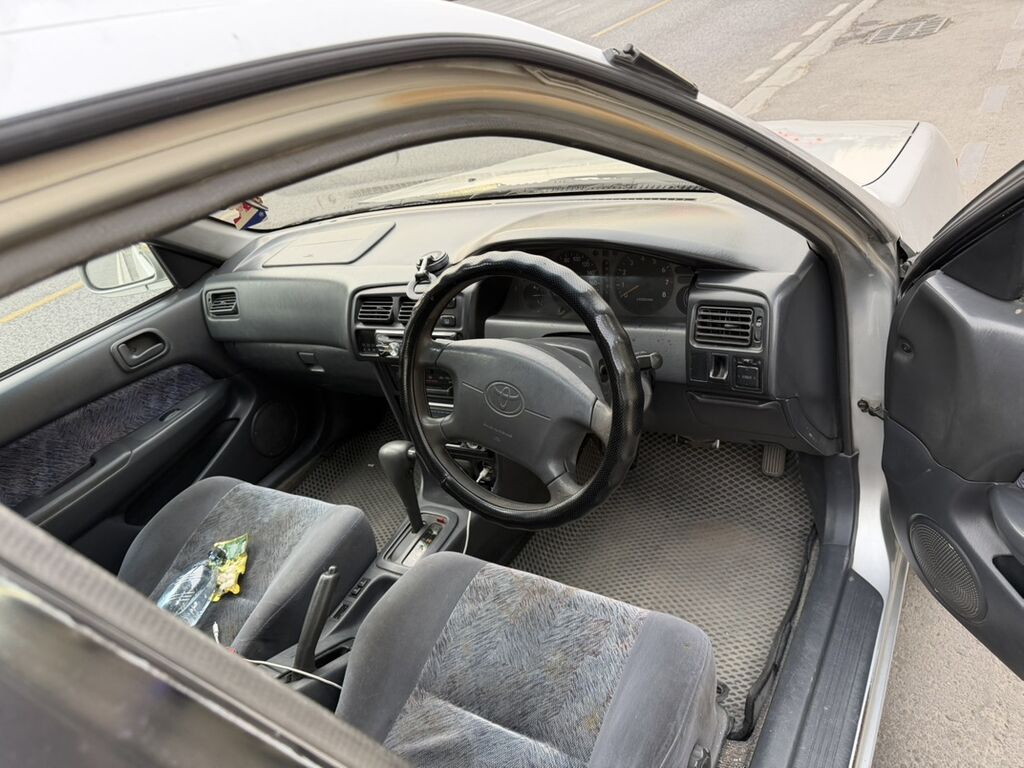 Toyota Corolla: 1997 г., 1.6 л, Автомат, Бензин, Универсал: фото 4