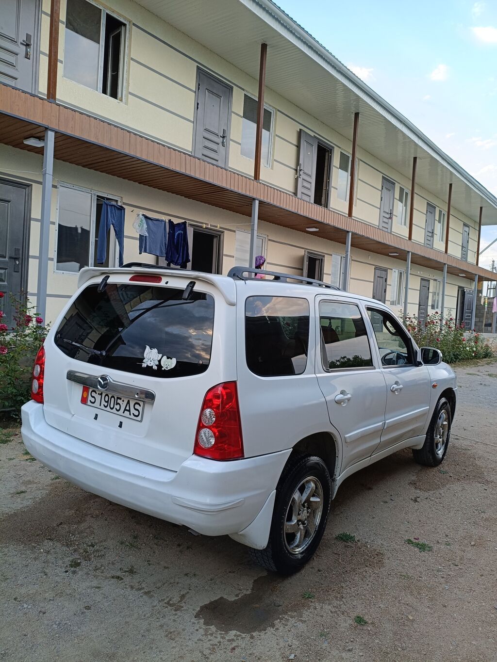 Mazda Tribute: 2002 г., 2 л, Автомат, Бензин, Внедорожник: фото 4