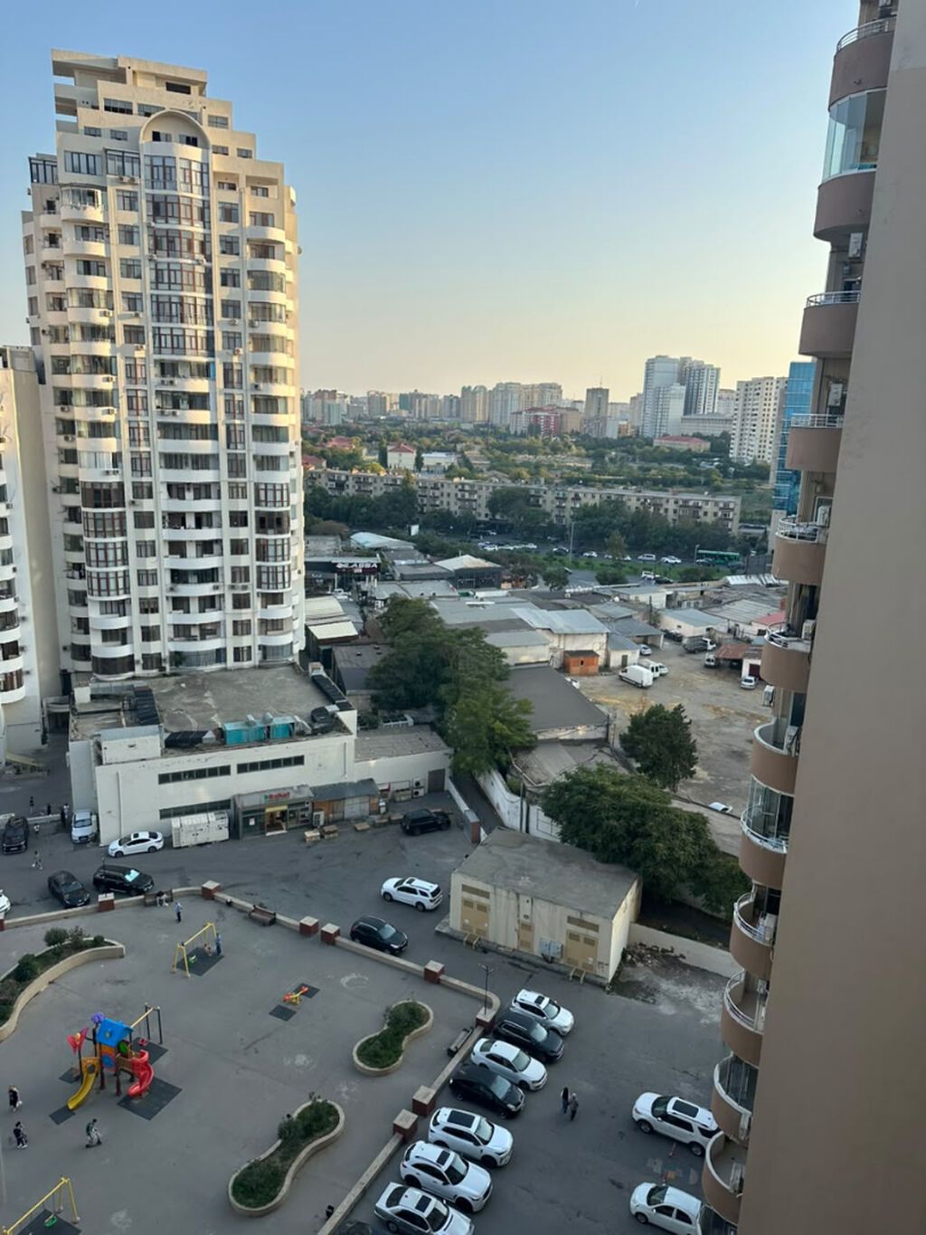 3 otaqlı, Yeni tikili, m. Gənclik, 86 kv. m