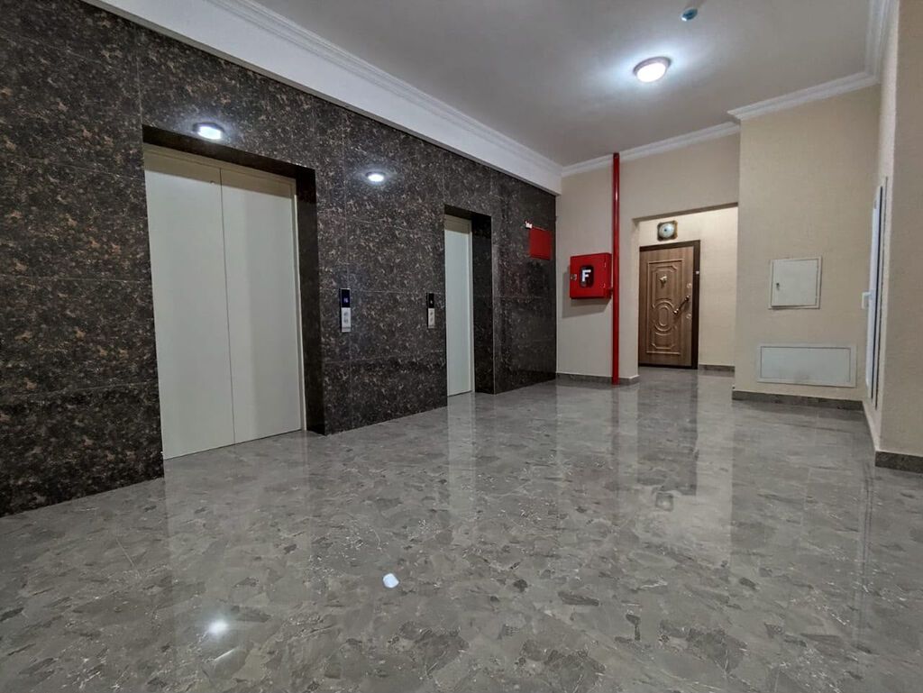 3 otaqlı, Yeni tikili, 138 kv. m