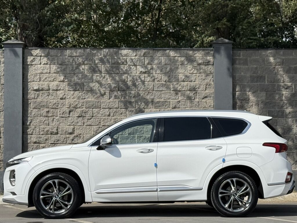 Hyundai Santa Fe: 2018 г., 2 л, Автомат, Бензин, Кроссовер: фото 4