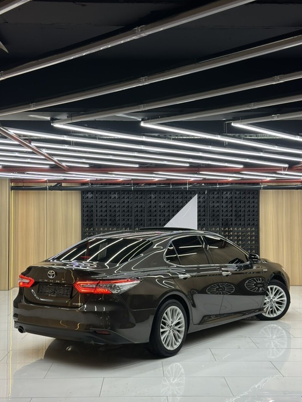Toyota Camry: 2018 г., 2.5 л, Автомат, Бензин, Седан: фото 5