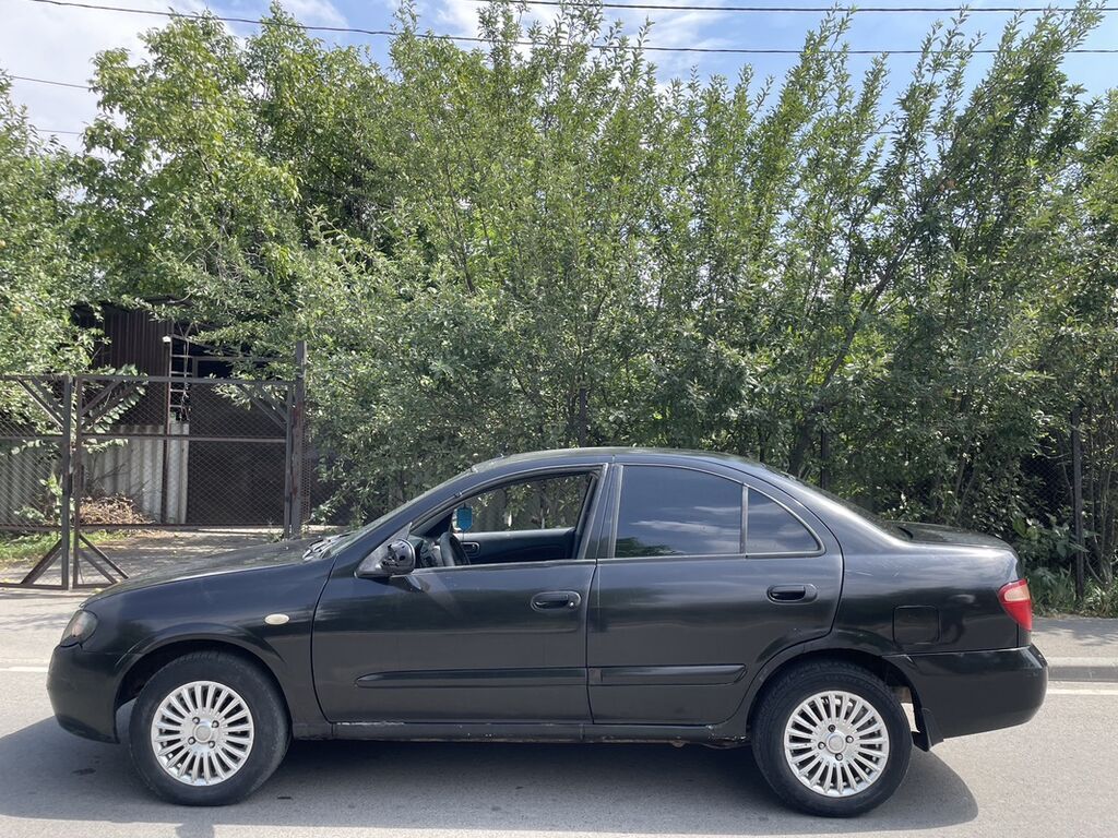 Nissan Almera: 2005 г., 1.5 л, Механика, Бензин, Седан: фото 5