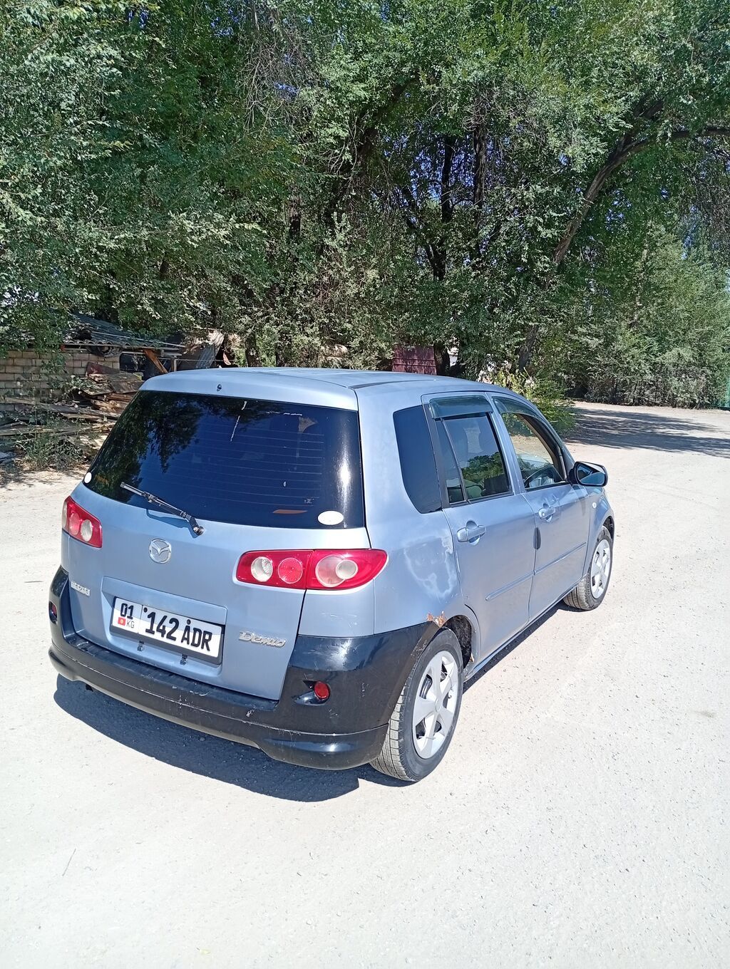 Mazda Demio: 2004 г., 1.3 л, Автомат, Хэтчбэк: фото 4