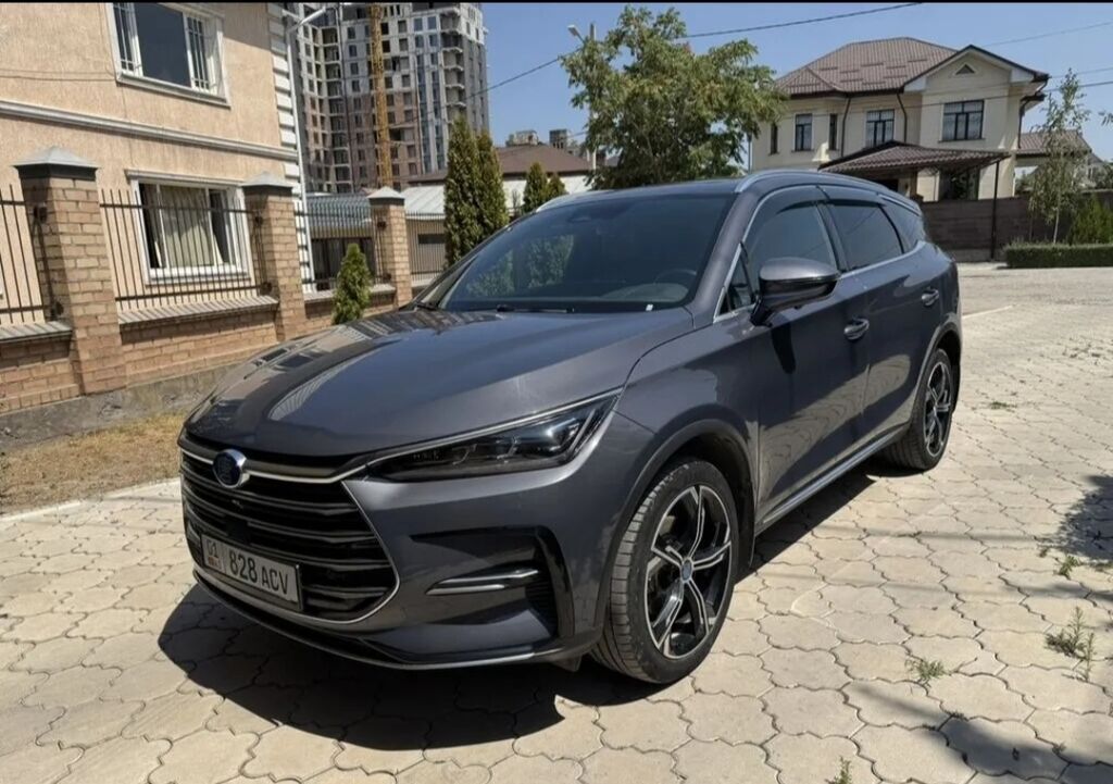 Продам BYD Tang 2021, гибрид, кроссовер: фото 6