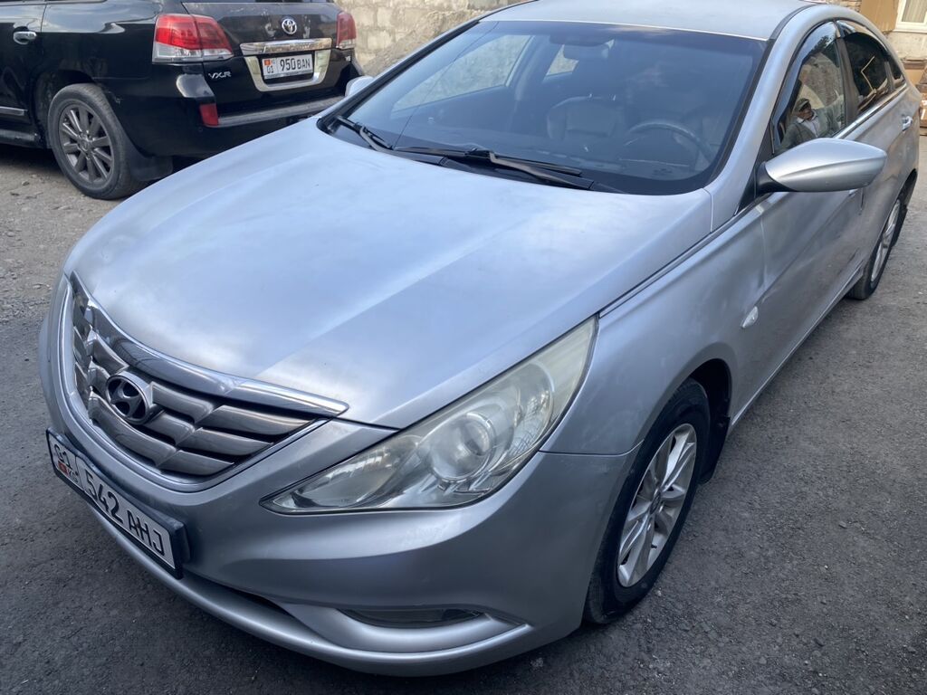 Hyundai Sonata: 2011 г., 2 л, Автомат, Газ, Седан: фото 3