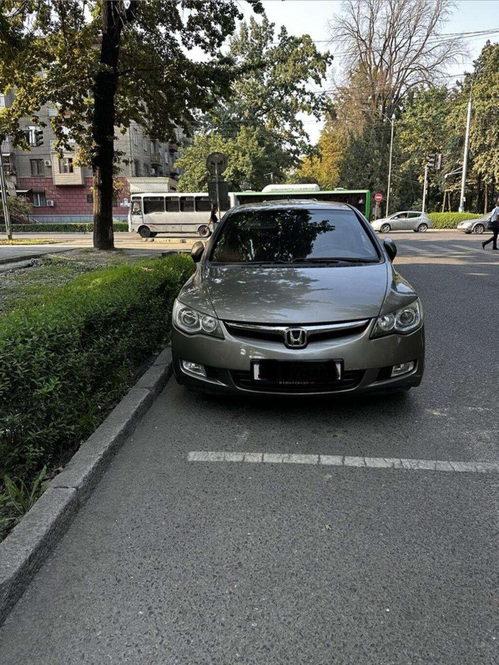 Honda Civic: 2007 г., Бензин, Седан: фото 1