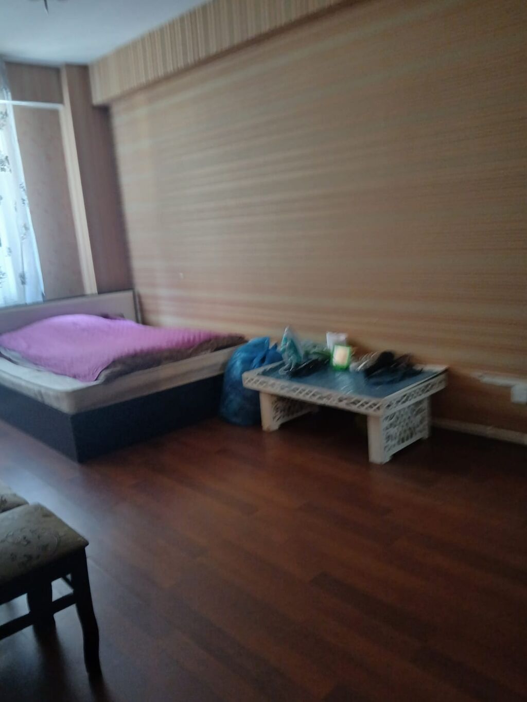 1 NEFER OTAQ YOLDASI XANIM AXTARILIR KOMUNAL DAXIL 150 AZN 2 otaqlı