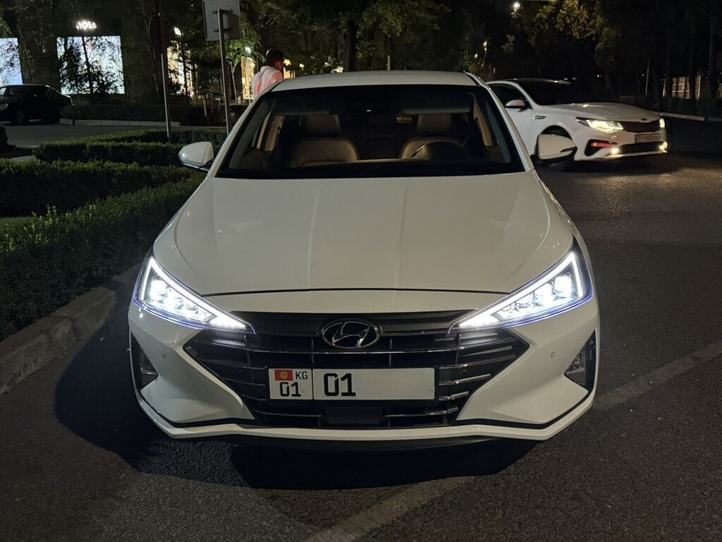Hyundai Avante: 2019 г., 1.6 л, Бензин, Седан: фото 1