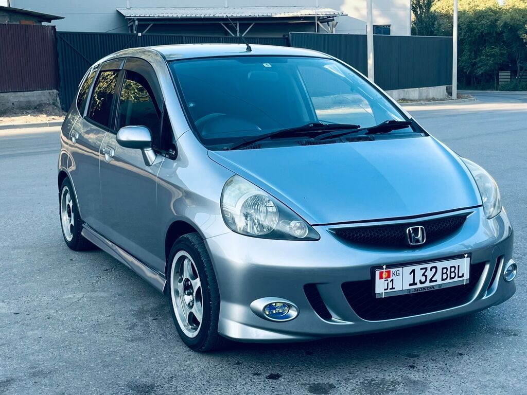 Honda Fit: 2003 г., 1.5 л, Вариатор, Бензин, Хэтчбэк: фото 2