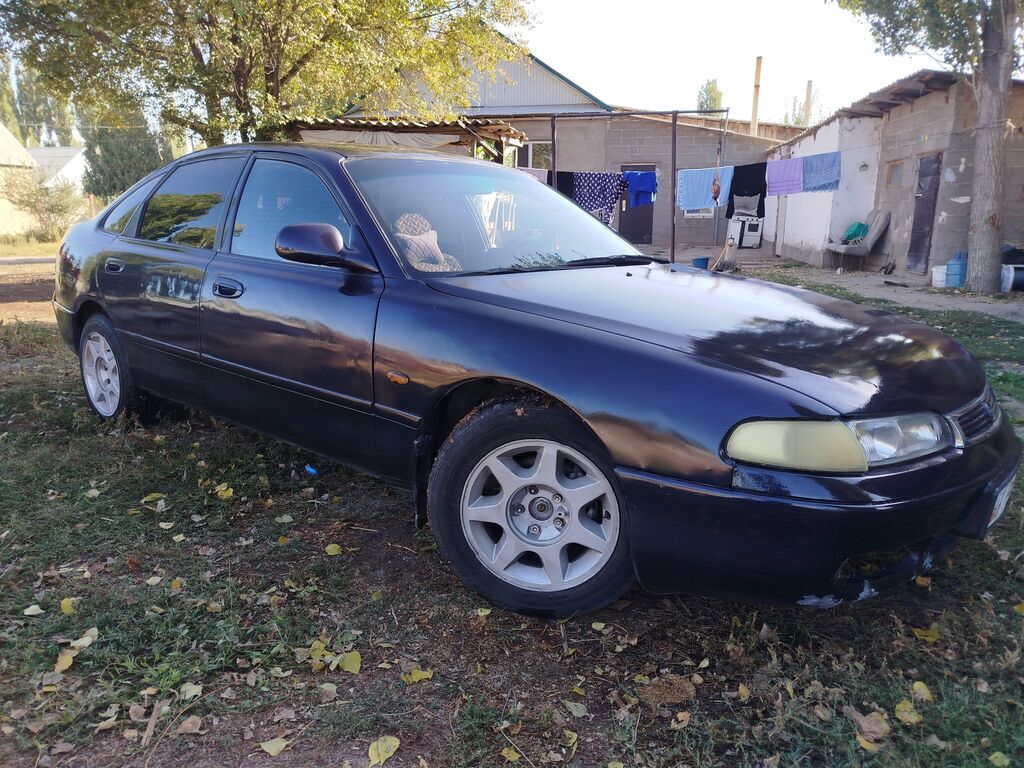 Mazda 626: 1994 г., 1.8 л, Механика, Бензин, Седан: фото 2