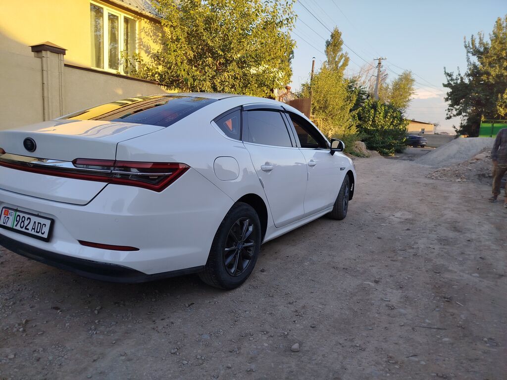 BYD Qin L: 2021 г., 0.1 л, Автомат, Электромобиль, Седан: фото 6