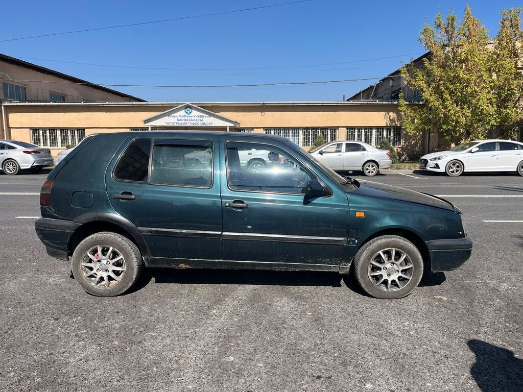 Volkswagen Golf: 1992 г., 1.8 л, Механика, Бензин, Хэтчбэк: фото 7