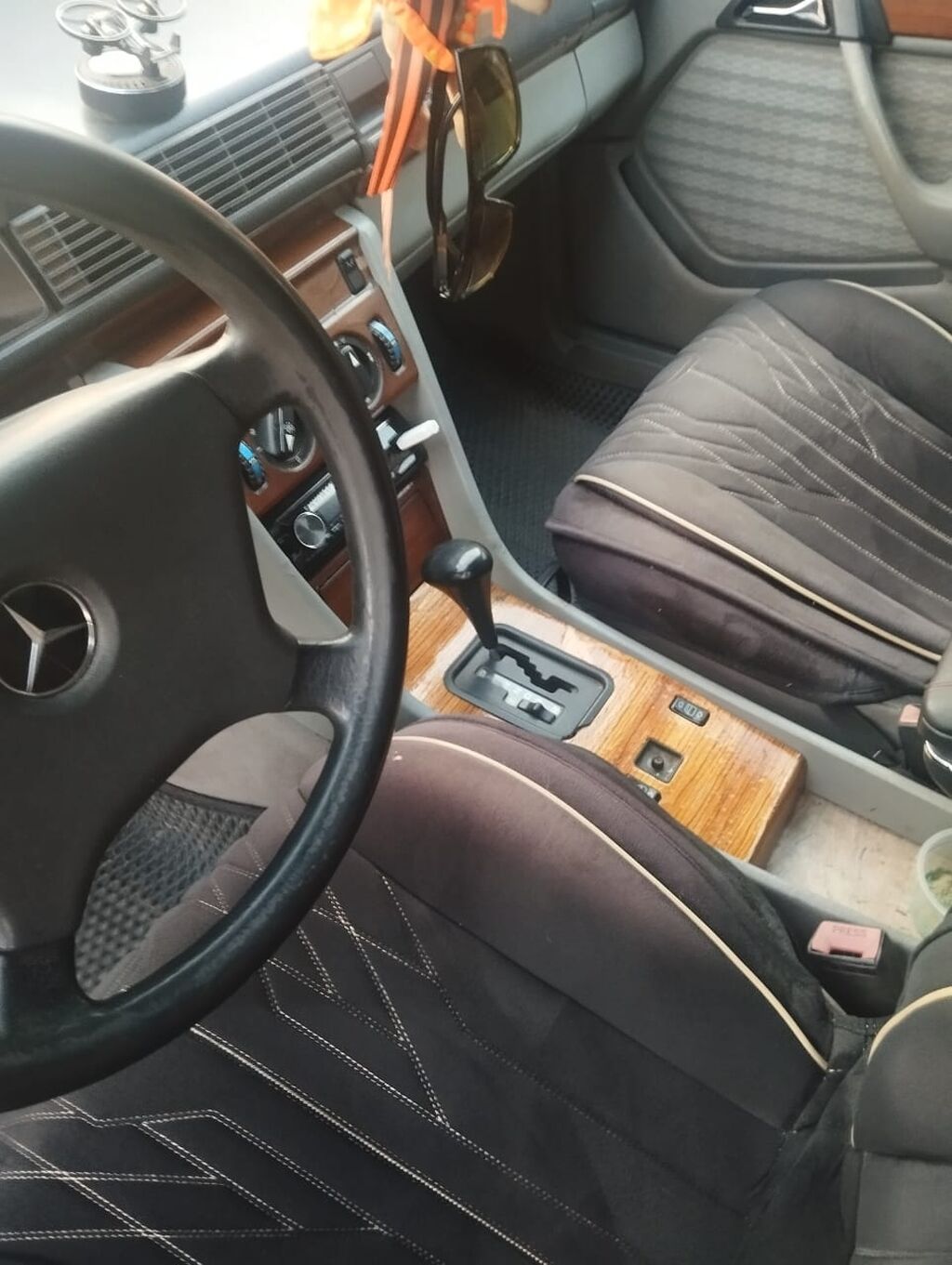Mercedes-Benz W124: 1990 г., 2.3 л, Автомат, Бензин, Седан: фото 7