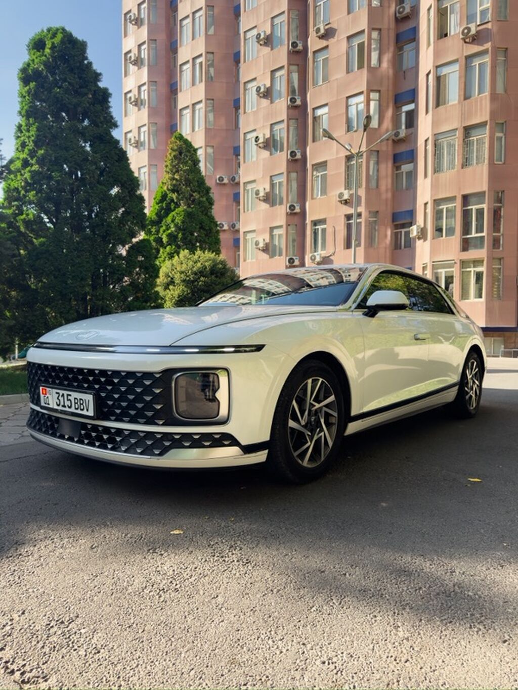Hyundai Grandeur: 2023 г., 3.5 л, Автомат, Газ, Седан: фото 3