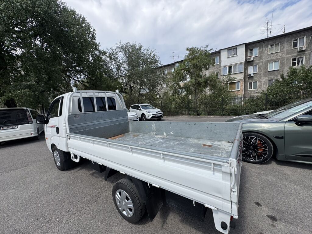 Kia Bongo III (K2500/K2700) * Кабина — 2 места * Дизель, автомат КПП: фото 3
