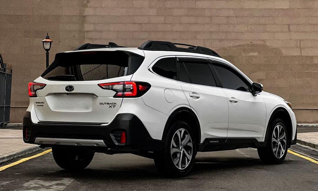 Subaru Outback: 2020 г., 2.4 л, Вариатор, Бензин, Универсал: фото 3