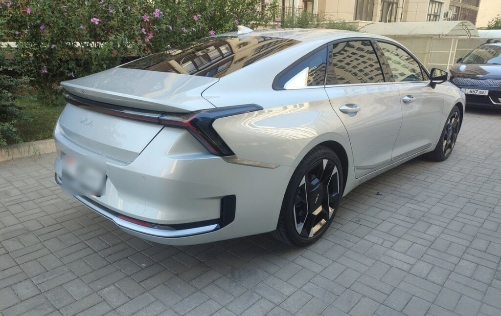 Kia K8: 2025 г., 2.5 л, Автомат, Бензин, Седан: фото 3