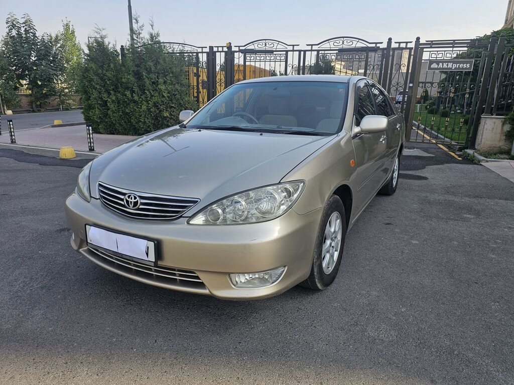 Toyota Camry: 2004 г., 2.4 л, Автомат, Бензин, Седан: фото 3