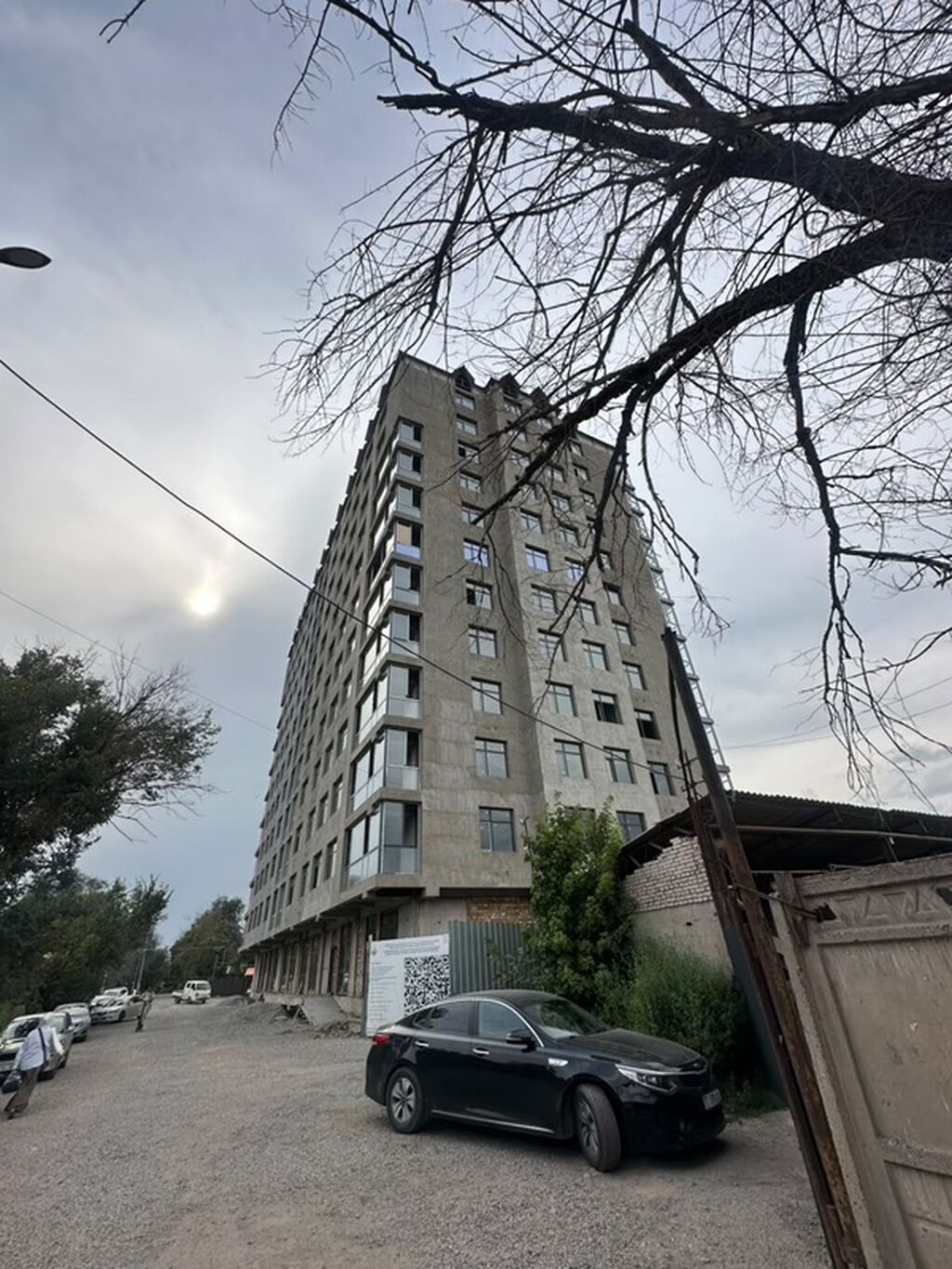 1 комната, 52 м², парк Фучика Элитка, 13 этаж, ПСО (под самоотделку): фото 1
