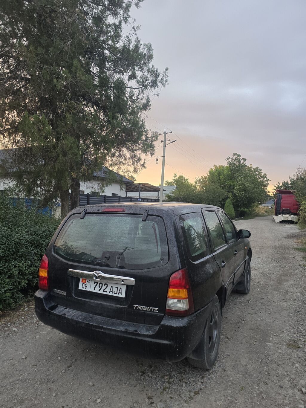 Mazda Tribute: 2000 г., 2 л, Механика, Газ, Кроссовер: фото 5