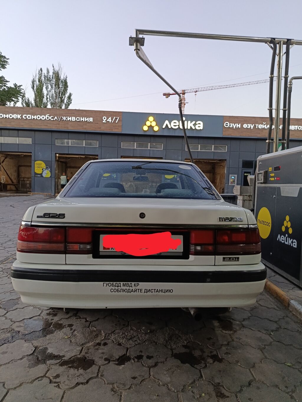 Mazda 626: 1988 г., 2 л, Механика, Бензин, Седан: фото 2