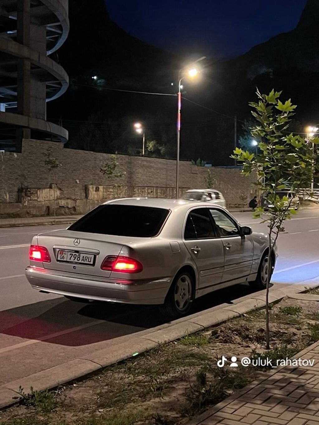 Mercedes-Benz E-Class: 2001 г., 3.2 л, Автомат, Бензин, Седан: фото 5