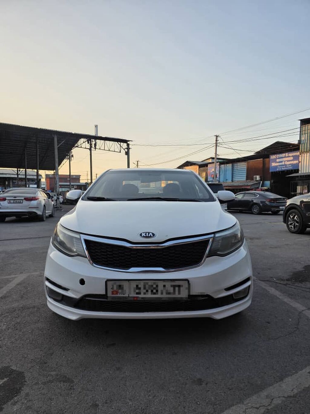 Kia Rio: 2016 г., 1.6 л, Автомат, Газ, Седан: фото 1