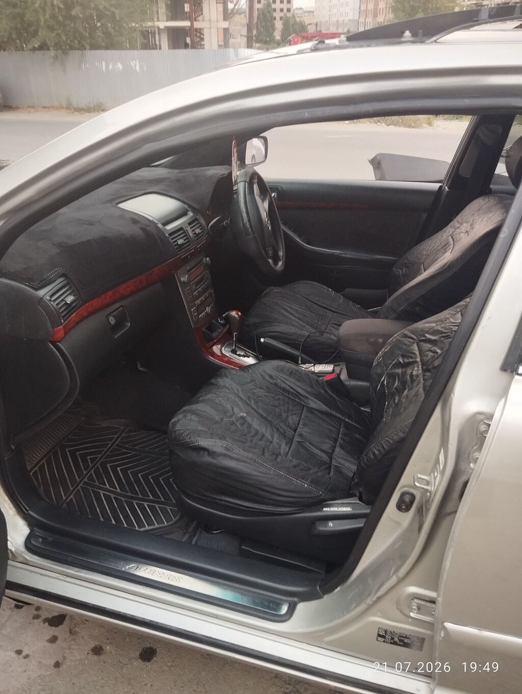 Toyota Avensis: 2004 г., 2 л, Автомат, Бензин, Универсал: фото 7