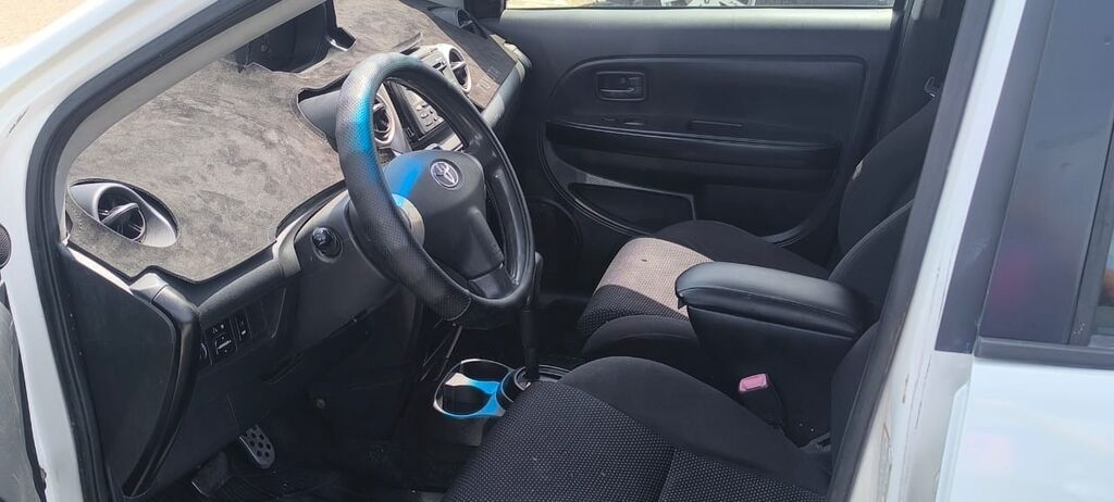 Scion xA: 2004 г., 1.5 л, Автомат, Бензин, Хэтчбэк: фото 5