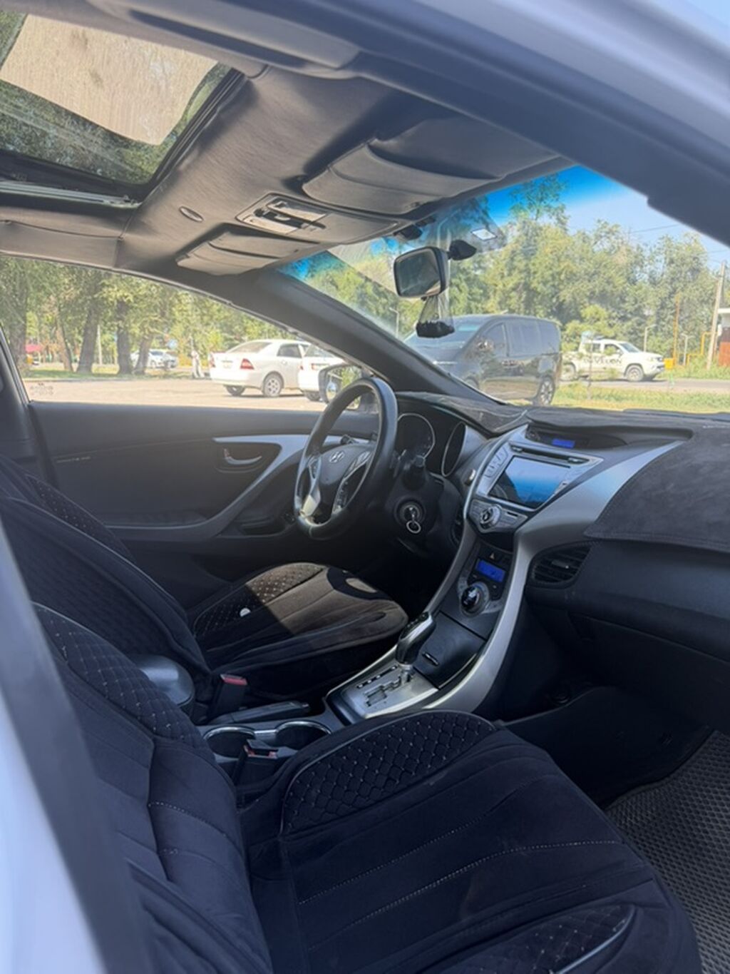 Hyundai Elantra: 2014 г., 1.6 л, Автомат, Бензин, Седан: фото 8