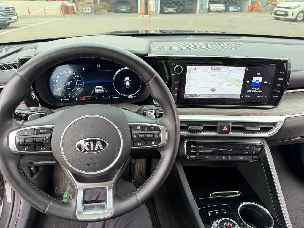 Kia K5: 2021 г., 2 л, Робот, Бензин, Седан: фото 7