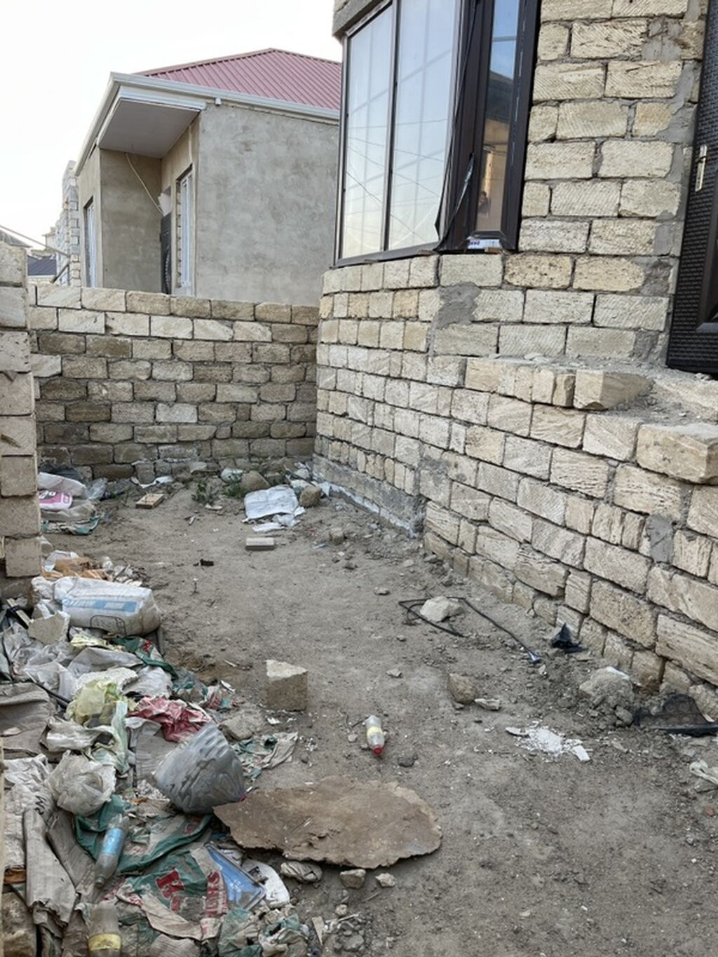 2 otaqlı, 72 kv. m, Kredit yoxdur, Təmirsiz