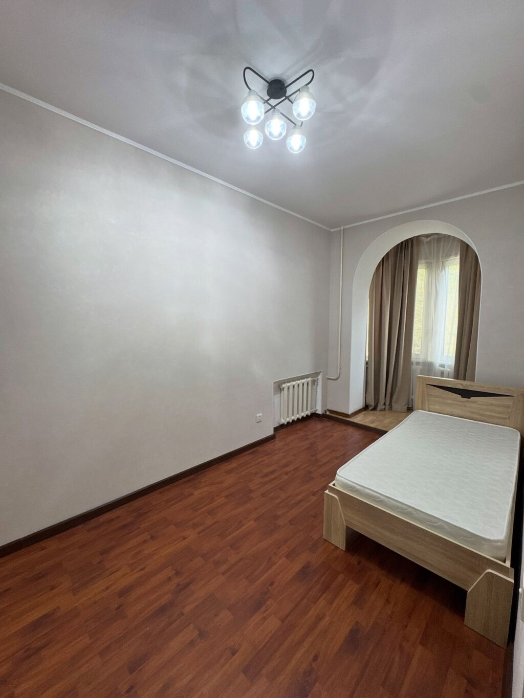 4 комнаты, 110 м², бульвар Эркиндик Сталинка, 3 этаж, Свежий ремонт: фото 8