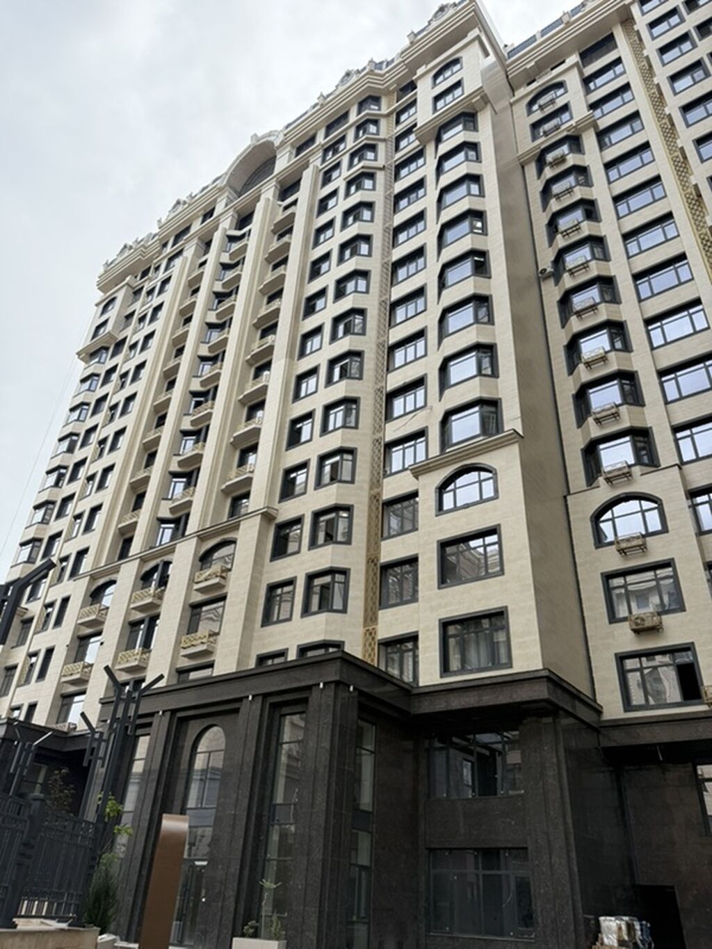 2 комнаты, 58 м², Ак-Кеме Элитка, 13 этаж, Дизайнерский ремонт: фото 1
