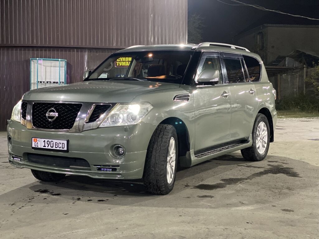 Nissan Patrol: 2011 г., 5.6 л, Автомат, Бензин, Внедорожник: фото 2