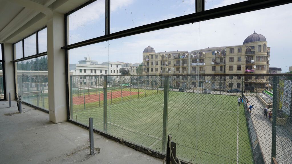 RESTORAN SATILIR - Ümumi sahə: 1500 m² - Torpaq: 5 sot - Mərtəbə