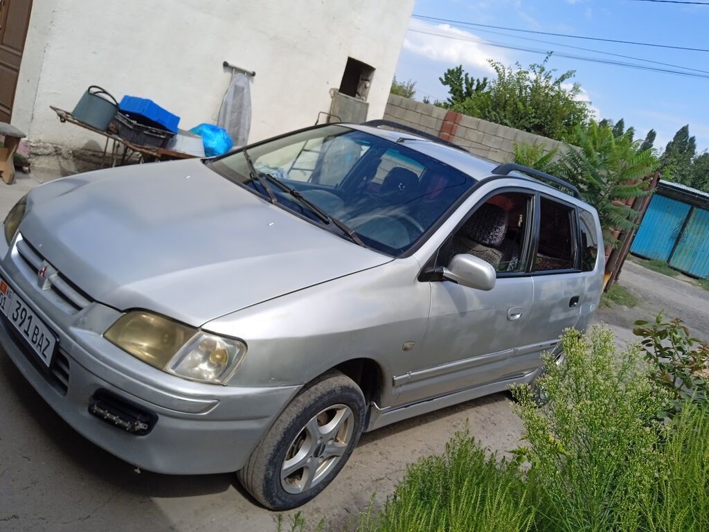 Mitsubishi Space Star: 2002 г., 1.6 л, Механика, Бензин, Седан: фото 5